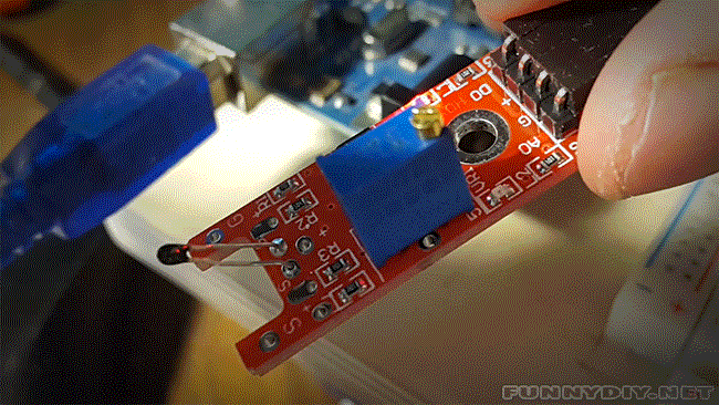 Результат работы скетча модуль KY-028 гифка Результат работы скетча модуль KY-028 гифка